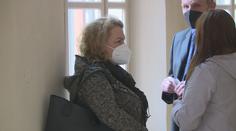 Účetní z Brna si přišla na miliony. Posílala si městské peníze
