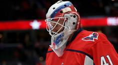 Další český brankář mění působiště. Vaněček opouští Capitals