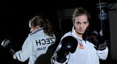 Mysleli, že se to zvládne, vypráví boxerka. Turnaj pak rychle vyklízeli