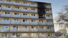 Domov seniorů zachvátily plameny, záchranáři evakuovali přes 50 lidí