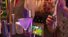 Alkohol způsobuje až sedm druhů rakoviny, zjistili vědci. Výzkum využijí i v léčbě