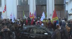Macronova důchodová reforma platí. Potvrdila to francouzská Ústavní rada