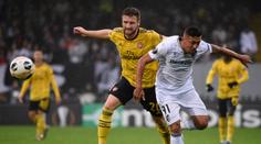 Arsenal přišel o výhru v závěru, ukázkové nůžky předvedl Duarte