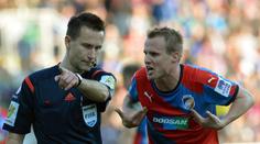 Méně VARU a pískání rukou v lize. Jako na Euru, prozrazuje Příhoda