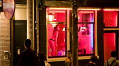 Amsterdam bez červené čtvrti? Ženy ve výlohách chtějí zakázat