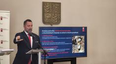 Jedy na Šumavě kontaminovaly tisíc tun půdy, tvrdí Červený. Sanace potrvá roky
