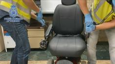 Vozíčkář pašoval téměř 10 kilo kokainu ve svém invalidním vozíku