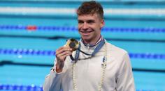 Francouzský plavec hvězdou olympiády. Nad jeho výkonem žasne i Phelps