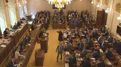 Konsolidační balíček prošel prvním čtením ve Sněmovně. Poslanci jednali desítky hodin