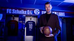 Schalke zachvátila Džekománie: Dresy mizí, tisíc lidí na tréninku