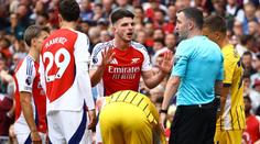 Arsenal poprvé ztratil a jeho hvězda schytala hořkou červenou, Haaland řádil