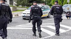 Tragédie v Bratislavě: Sedmiletý chlapec vypadl ze sedmého patra a zemřel