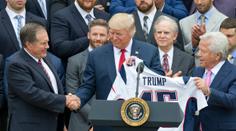 Trumpova válka se sportovci pokračuje. Bouří se i hvězdy NBA!