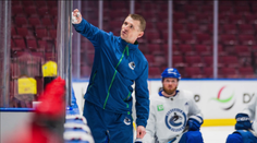 Velká pocta pro českého trenéra! Bude trénovat přední tým NHL