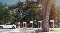 Elektromobily se budou nabíjet ze slunce. Opravdu?!