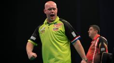 Svou úroveň nesnížím, vtipkuje šipkař van Gerwen o přestupu do Manchesteru