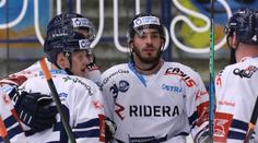 Vítkovice vedou extraligu, Lakatoš první místo vystřelil hattrickem