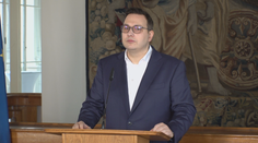 Letadlo s ministrem Lipavským mělo poruchu. Delegace uvázla v Indii