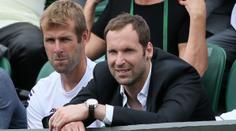 Čech byl ve Wimbledonu jako VIP host. Fandil a mluvil o Islandu