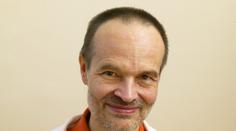 Doktor Nešpor radí: Kdy jsem závislý na alkoholu? Jak se léčit?