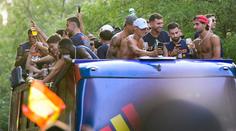 Pivo i víno tekly proudem. Mistry světa v Madridu vítal dvoumilionový dav