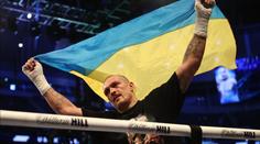 Usyk opouští Ukrajinu. Známý boxer se chce připravit na titulový duel s Joshuou