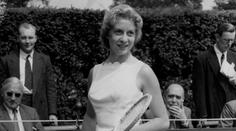 Tenis přišel o módní revolucionářku, na kurt nosila sukně s peřím. Smutní i Sinner