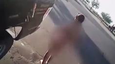 Nahá žena šla po ulici. Policista jí chtěl pomoct, ukradla mu auto