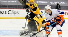VIDEO: Sidney Crosby brilantním zákrokem hokejkou zabránil gólu