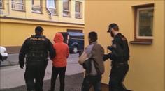 Do Česka pronikla pětice migrantů, skrývali se na náklaďáku
