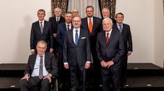 Velké setkání v Kramářově vile. Fiala pozval na večeři bývalé premiéry