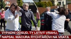Na vrata mi připíchl, že jsem vrah! Tak jsem ho zbil, říká Rychtář o Macurovi