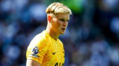 Kinský další porážce Tottenhamu nezabránil. Aston Villa se přiblížila LM