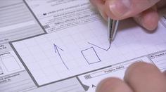 Lidé oslovují pojišťovny s podivnými nároky. Někteří jsou zase smolaři