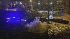 Havárie vodovodu v Praze na Barrandově. Ulice zaplavilo obří množství vody