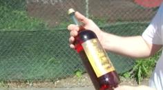 Nekolkovaný alkohol se stále prodává! V Praze jsme koupili tento rum