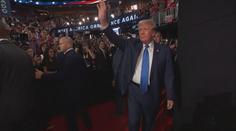 Republikánský sjezd pokračuje: Trump není jediný se zalepeným uchem