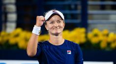 Krejčíková v Madridu snadno postupuje do osmifinále, Bouzková končí
