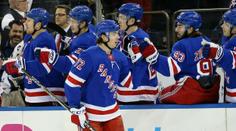 Chytil pomohl gólem k výhře Rangers, Rittich zastavil Oilers!