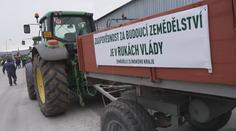 Zemědělci na protest blokovali silnice, vadí jim vládní plán na změny v dotacích