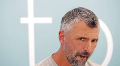 Djokovičovo okolí hlásí další případ, koronavirem se nakazil jeho trenér