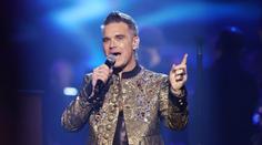 Zpěvák Robbie Williams oznámil nečekanou diagnózu. Hodně to vysvětluje, říká