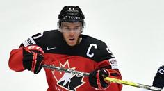 S kým žije největší hvězda MS? McDavid má sexy krásku! FOTO