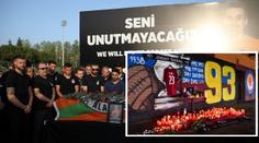 Na Letné hoří svíce za Šurala, v Turecku se loučil u rakve i Čelůstka