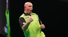 Světové šipky jsou tu! Van Gerwen na úvod předvedl rozpačitý výkon