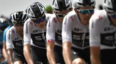 Psychopat v pelotonu! Froomeův parťák zmlátil soupeře a končí