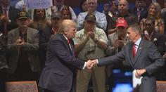 Donald Trump udělil milost svému exporadci, který lhal FBI