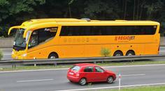 Cestující zuří po poruše autobusu RegioJetu: Hodiny jsme stáli u dálnice