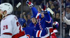 Chytil zazářil dvěma góly. Rangers si proti Carolině vynutili sedmý zápas