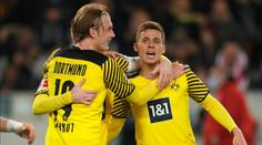 Fotbalový pátek: Vyhrál Dortmund i Sevilla, Newcastle blízko k udržení